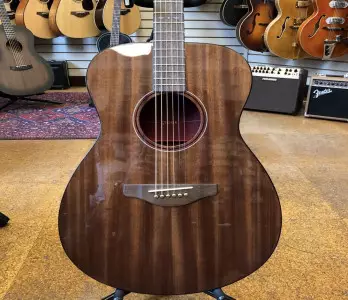 ویژگی و مشخصات گیتار یاماها C45